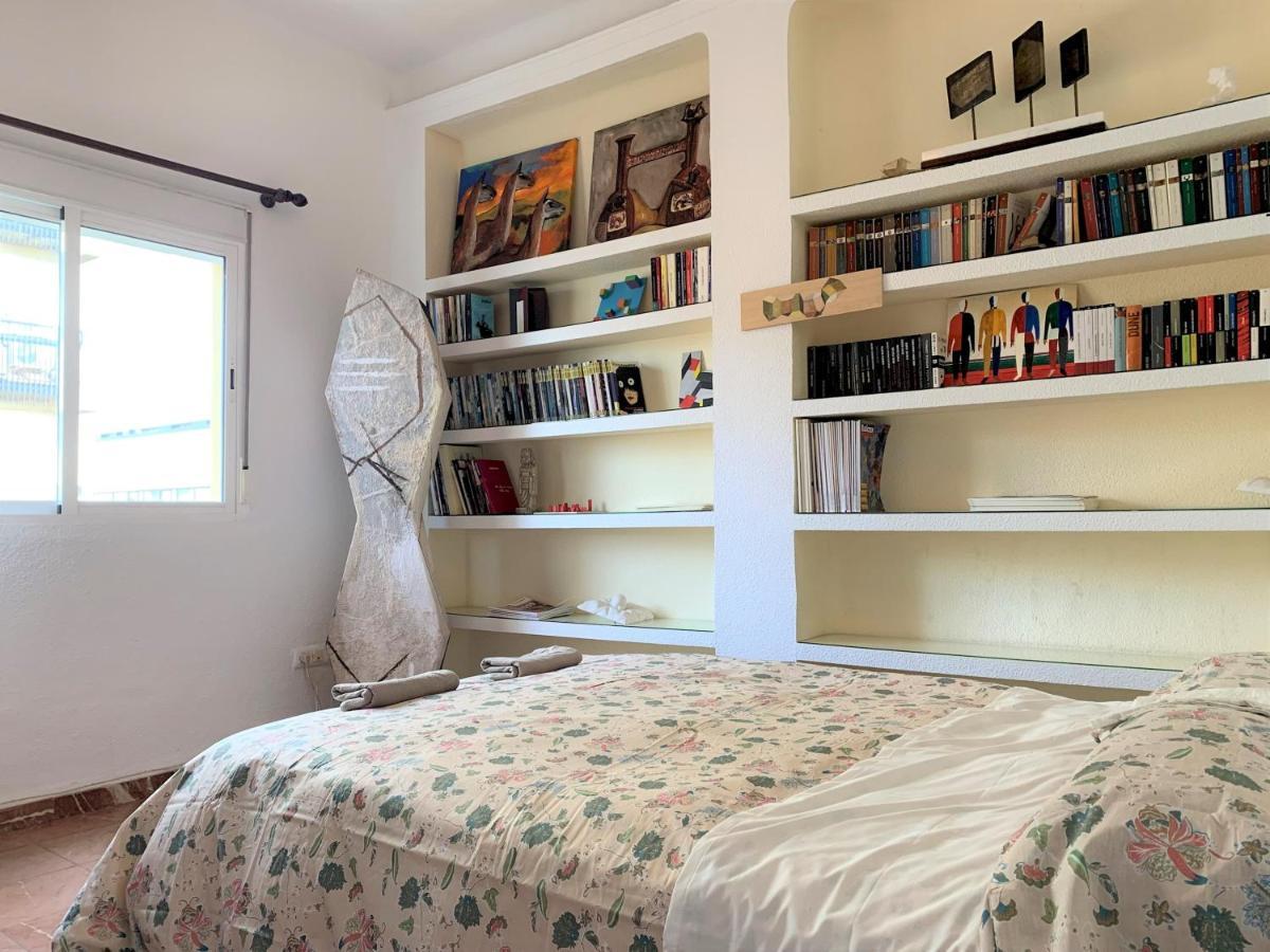 Wide And Traditional- 2Bd 1Bth- Gavidia Севиля Екстериор снимка