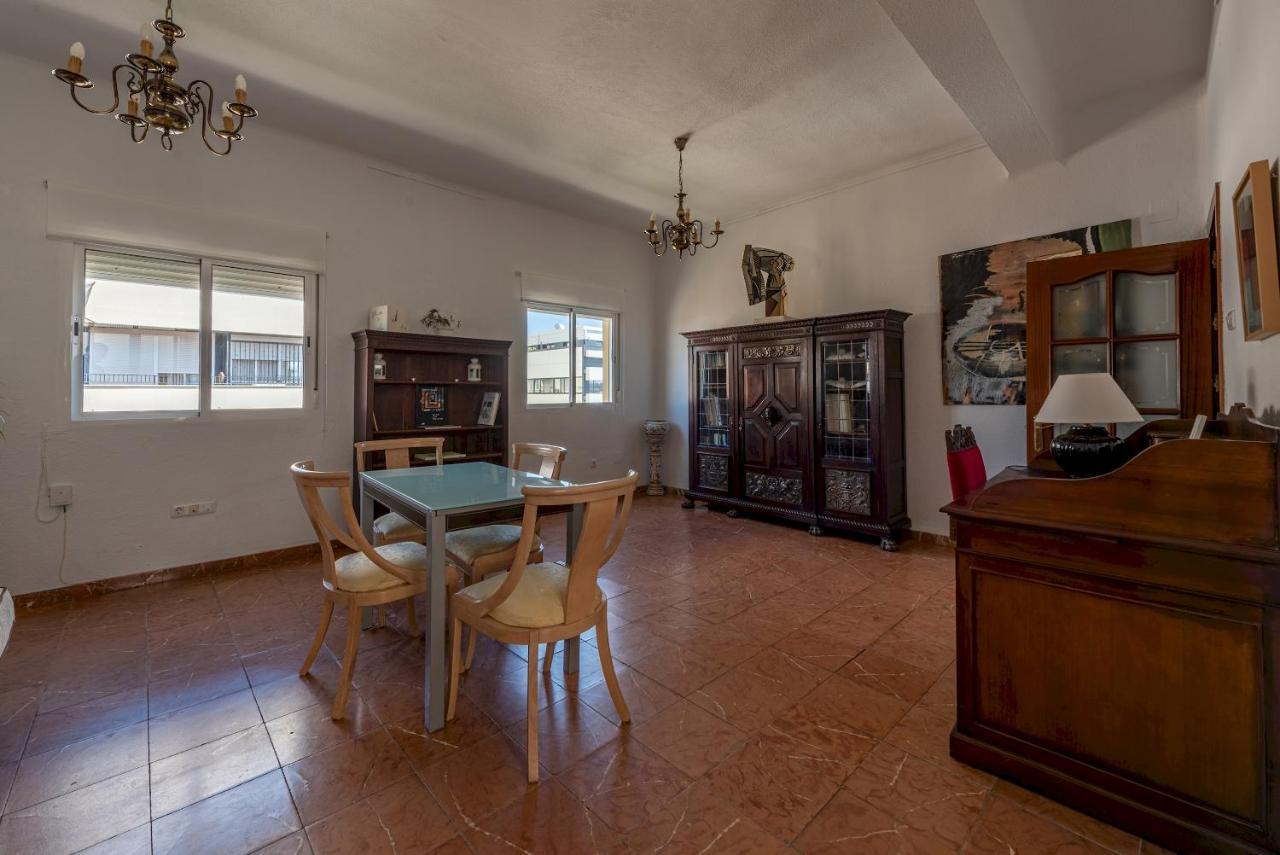 Wide And Traditional- 2Bd 1Bth- Gavidia Севиля Екстериор снимка