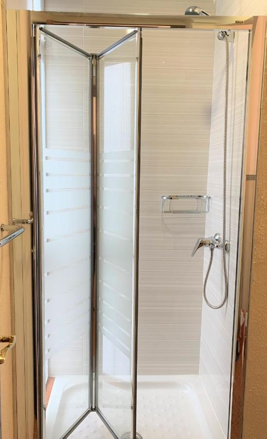 Wide And Traditional- 2Bd 1Bth- Gavidia Севиля Екстериор снимка