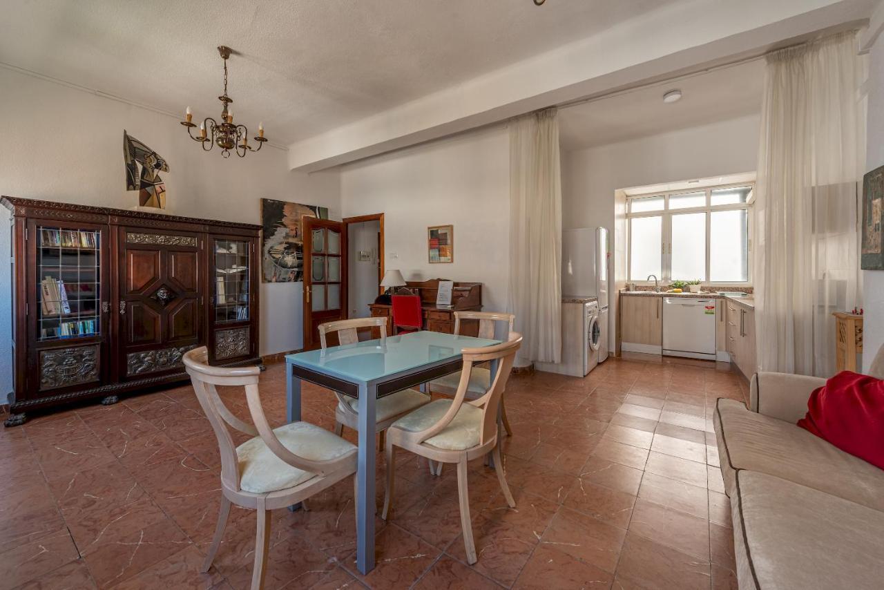 Wide And Traditional- 2Bd 1Bth- Gavidia Севиля Екстериор снимка